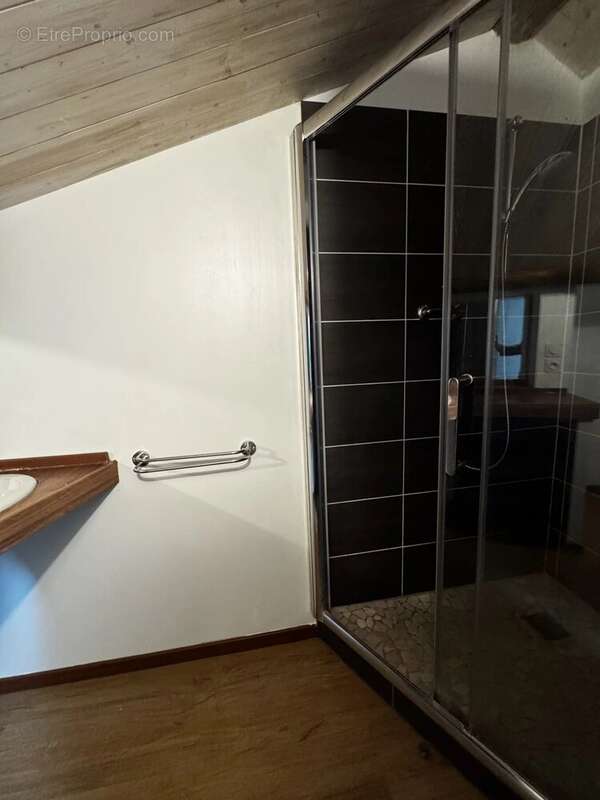 Appartement à FONBEAUZARD