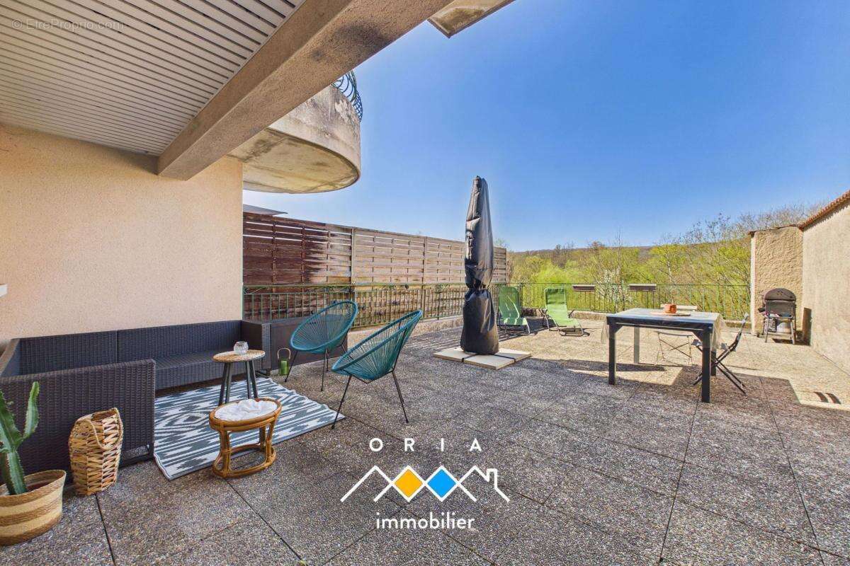 Appartement à JOUY-AUX-ARCHES