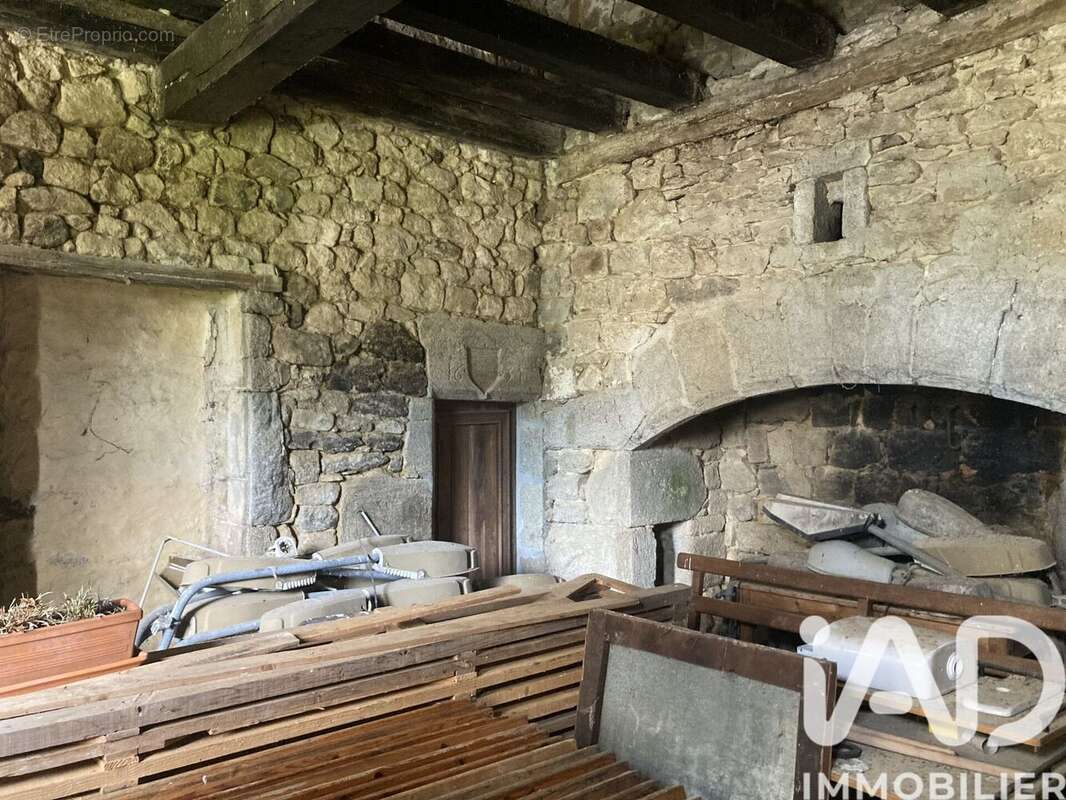 Maison 175 m² à Serandon  - photo 8