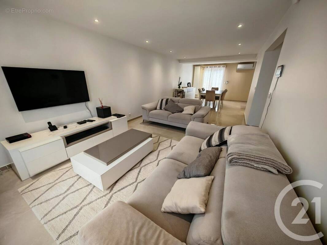 Maison à LA FRETTE-SUR-SEINE