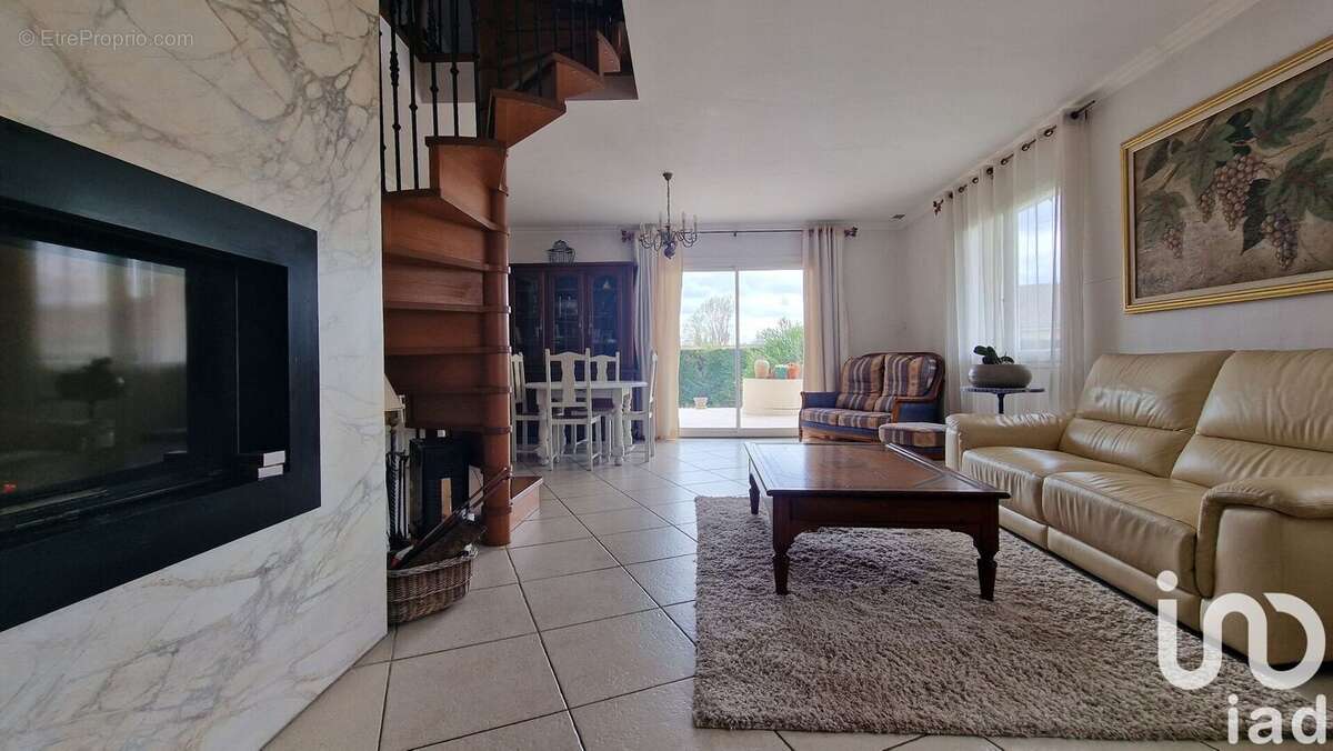 Photo 3 - Maison à PAREMPUYRE