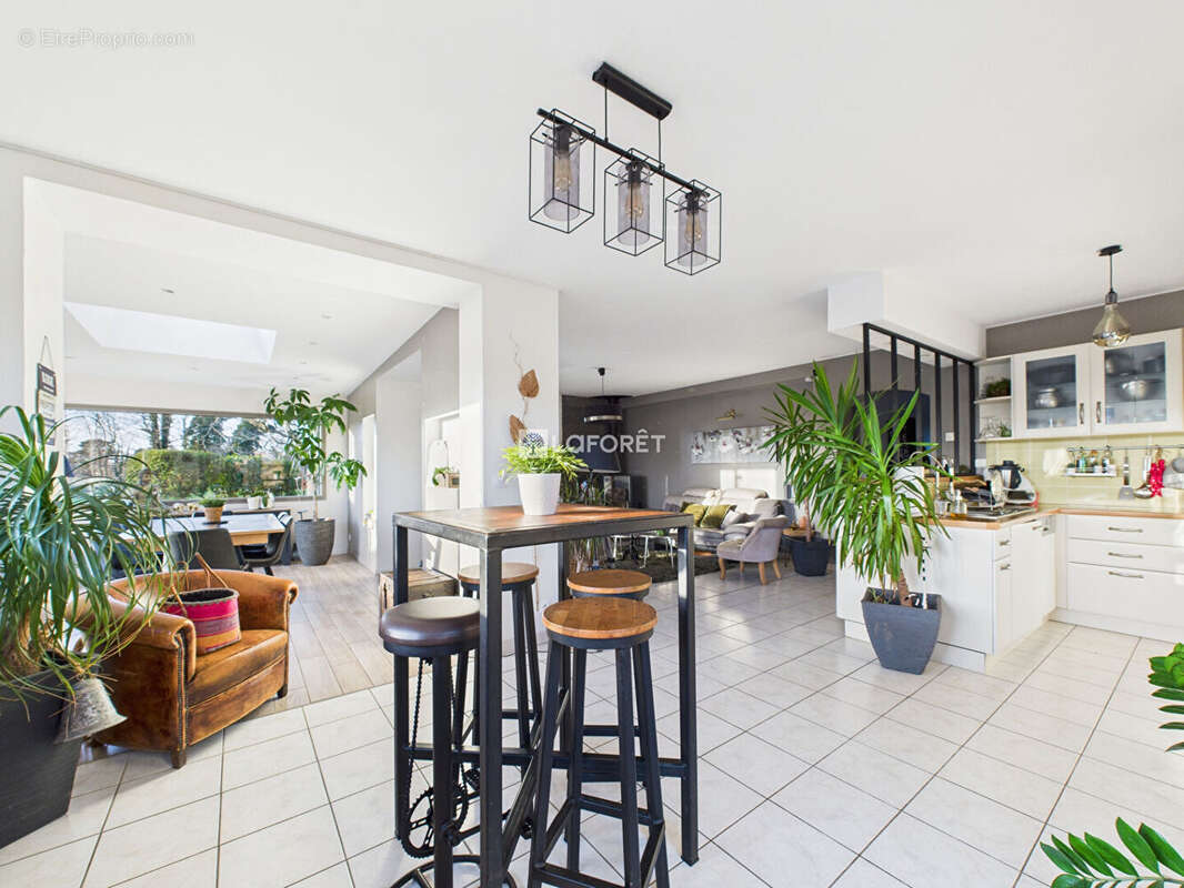 Maison à SAINT-EVARZEC