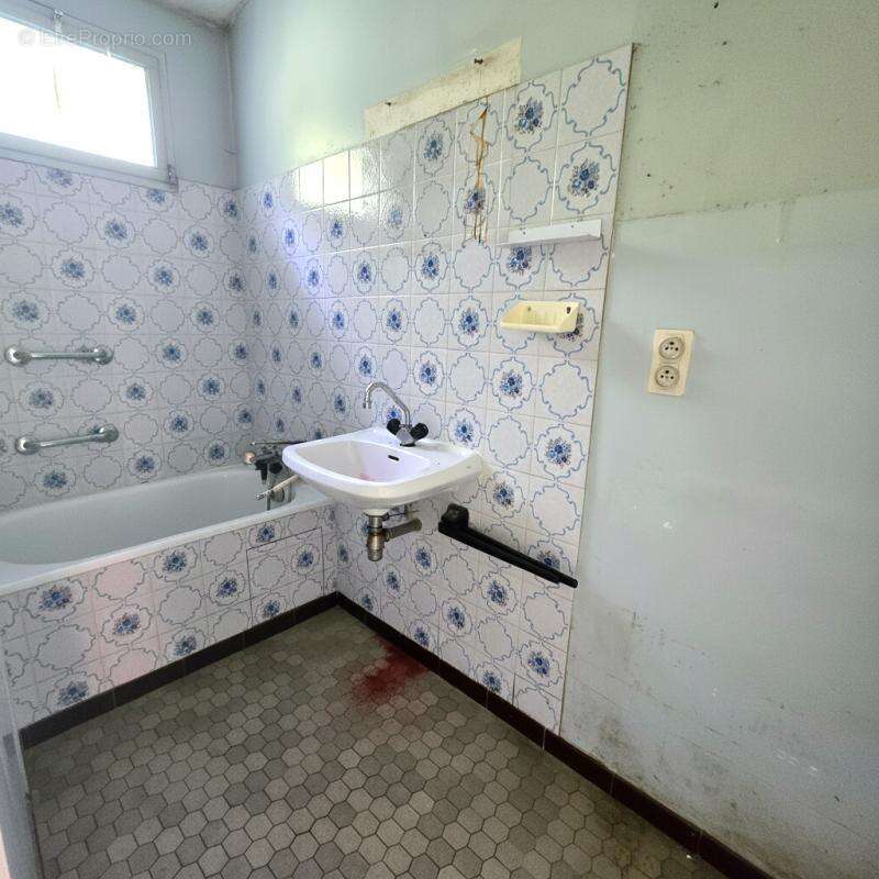 Maison 3 pièces à rénover au coeur du Plessis Tison - photo 10