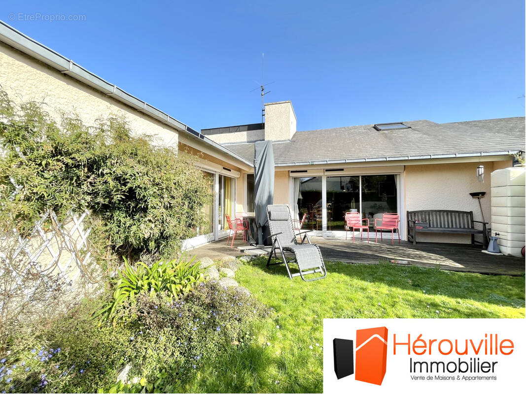 Maison à HEROUVILLE-SAINT-CLAIR