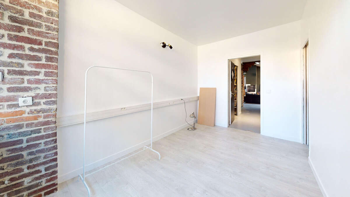 Triangle d'or - eglise de pantin  rare & atypique  loft sur jardin   lumineux  4-5 pieces  100 m² carrez - 130 m² habitable - photo 13