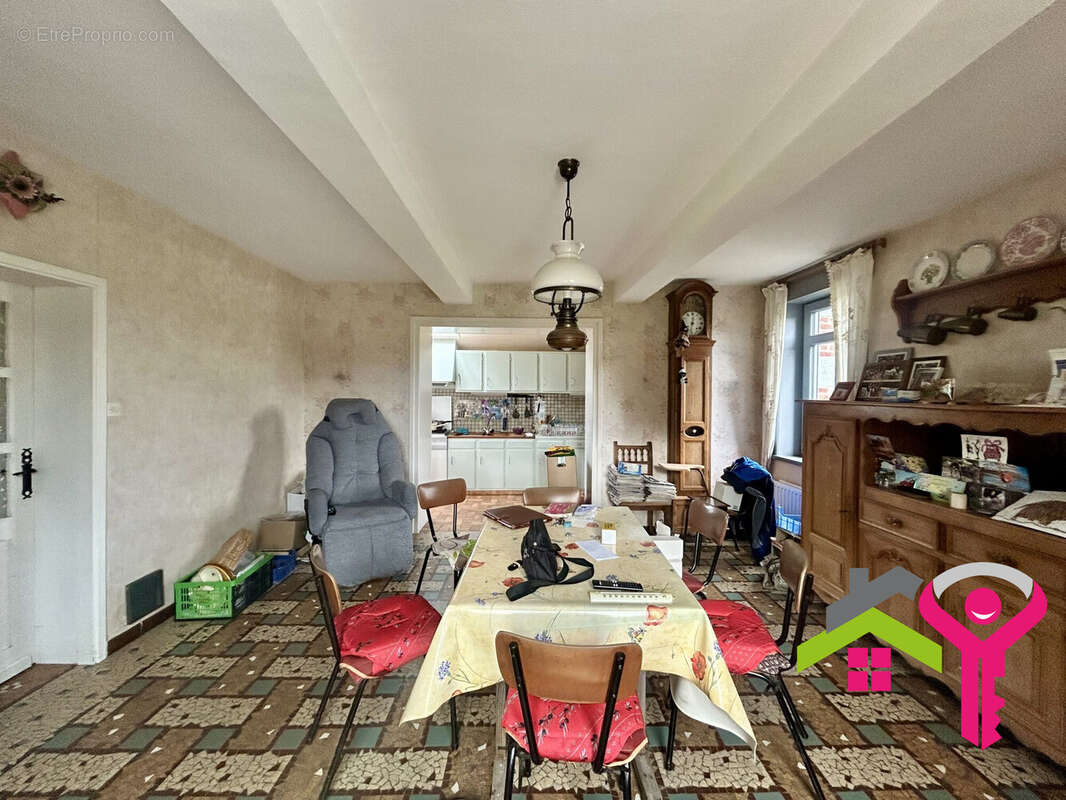 Maison à PREUX-AU-BOIS