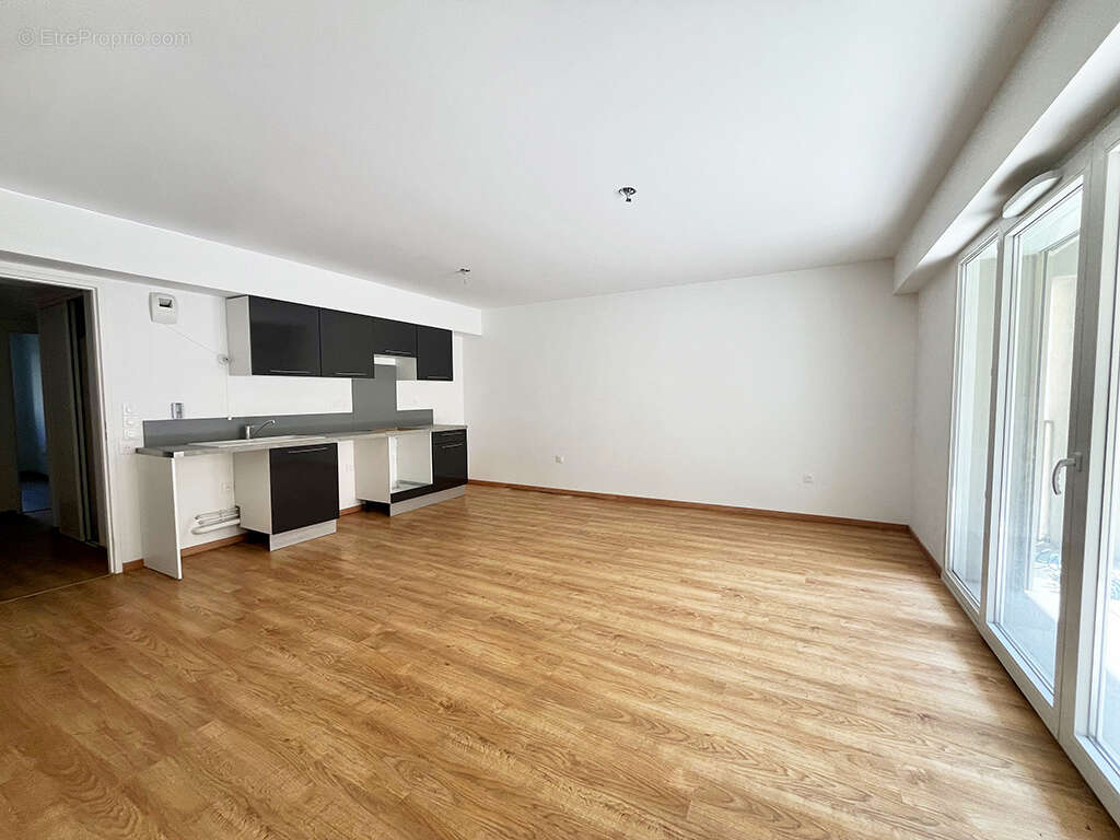 Appartement à MARSEILLE-6E