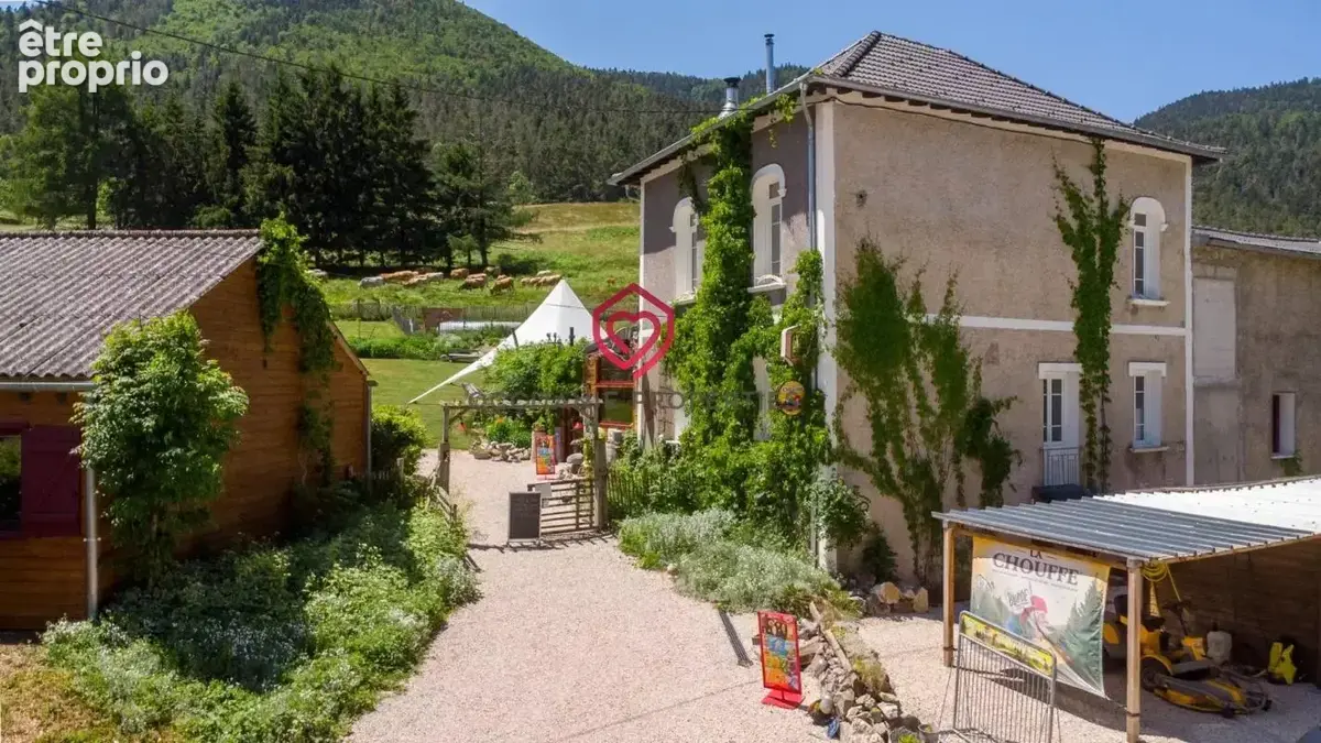 Maison à COMUS