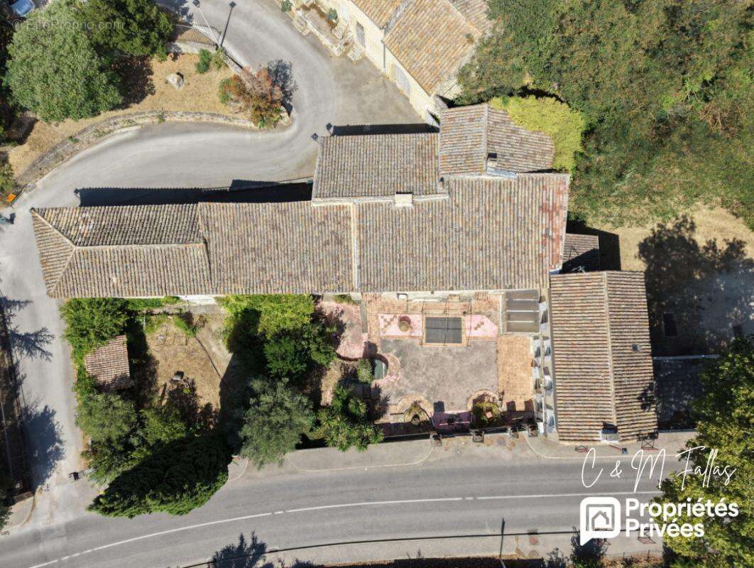 Maison de caractère de 268 m² - Un projet d'exception aux portes d'Avignon - photo 4