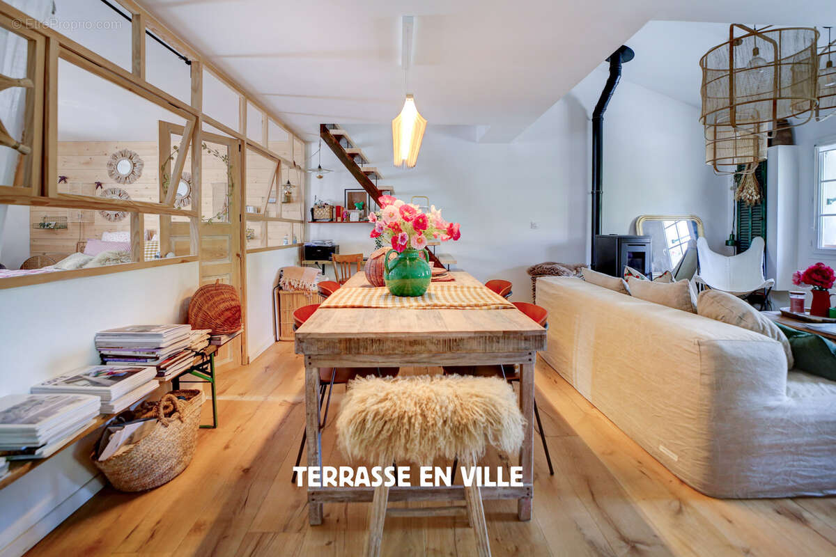 Appartement à SAINT-CYR-SUR-MER