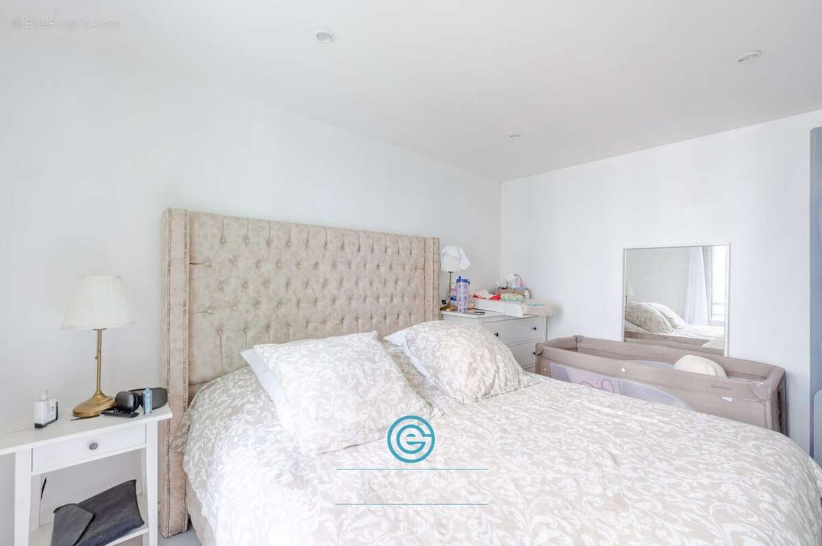Appartement à MARSEILLE-4E