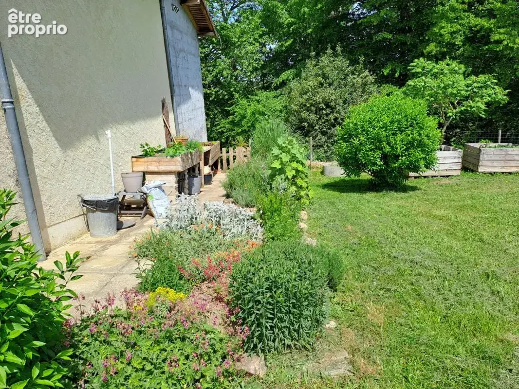 À vendre – maison de campagne avec plus de 5 000 m² de terrain, enclos pour animaux et bâtiment annexe - photo 21