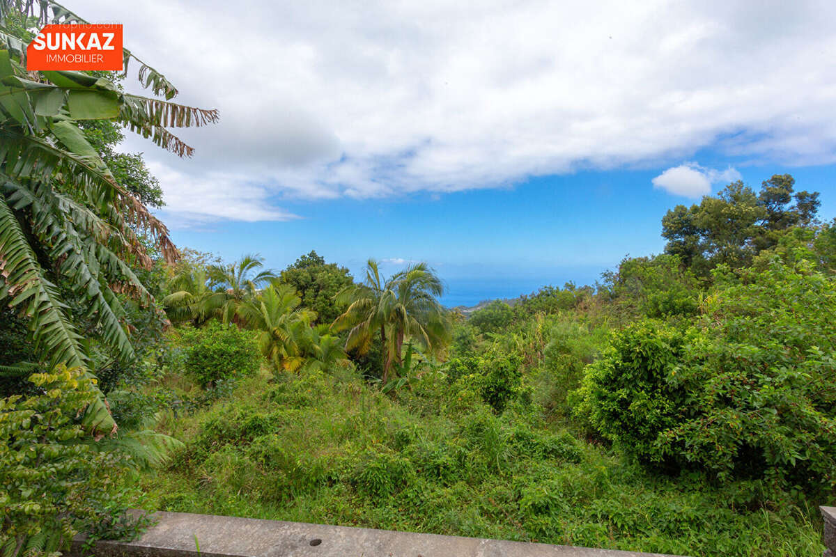 Maison à PETITE-ILE