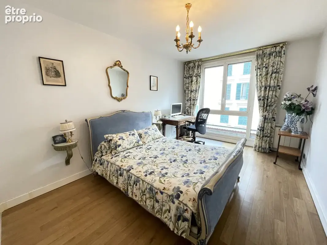 Centre-ville / gare, bel appartement 4 pieces 109 m2 avec box, parking et ascenseur - photo 6