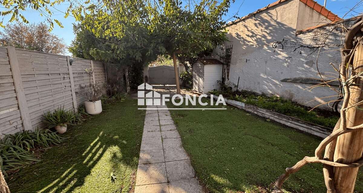 Coup de coeur à Mouleyres, maison T4 de 115 m² à proximité du centre - photo 4