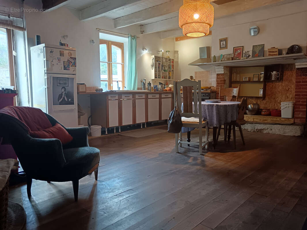 Maison à SEGLIEN