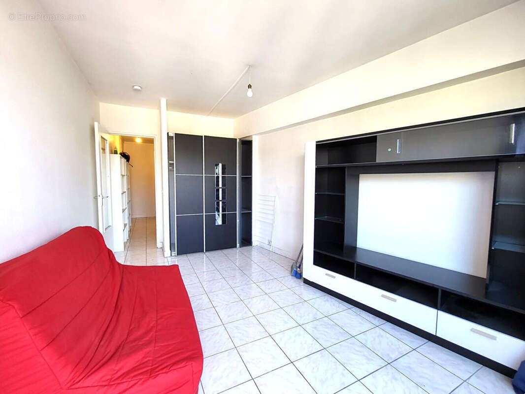 Studio de 20m²  + Balcon 75015 Paris - photo 3