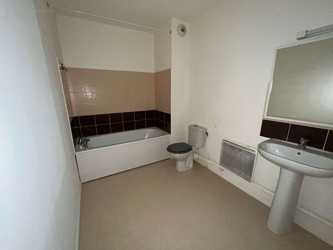 Appartement à FLEURY-SUR-ORNE