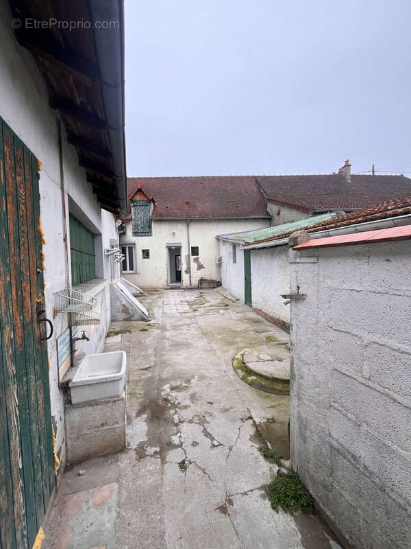 Maison à BESSAY-SUR-ALLIER