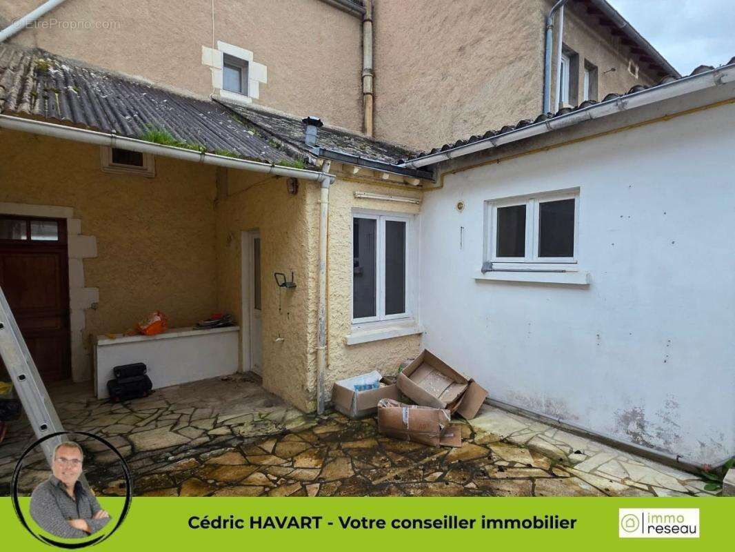 Maison à LE BLANC