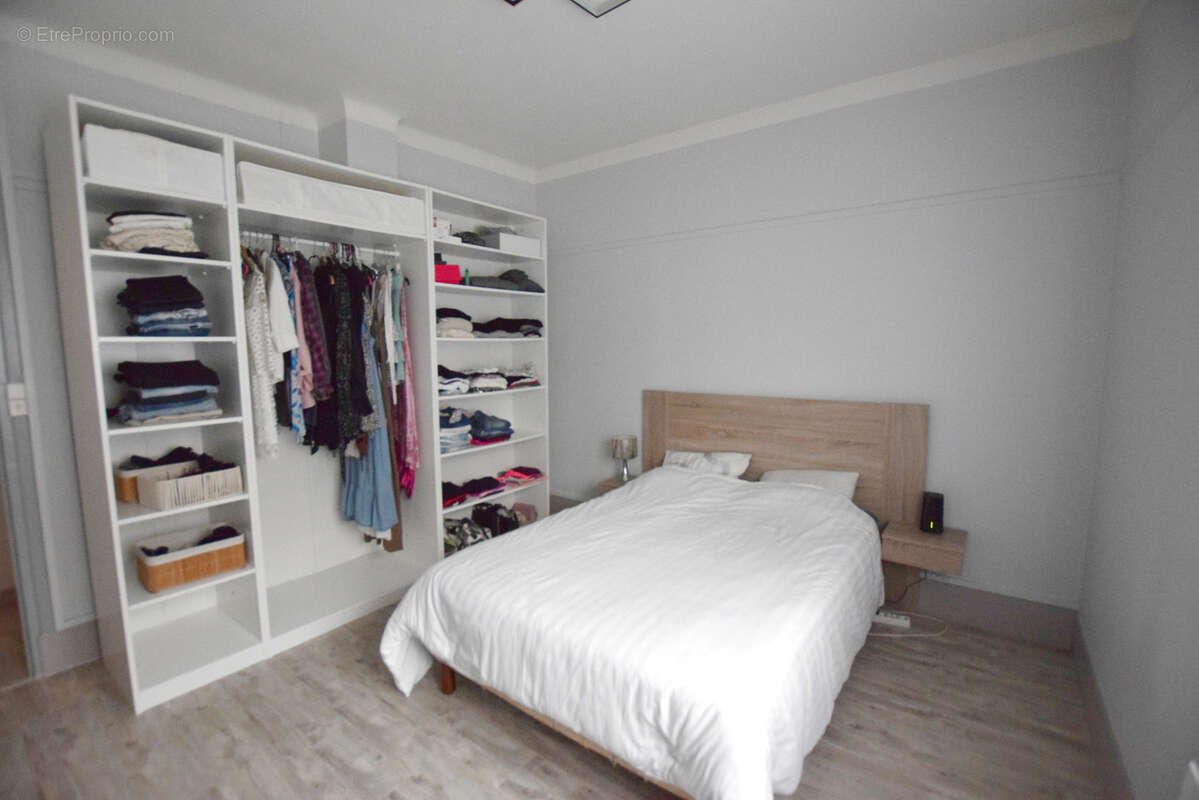 Appartement à GRAND-CHARMONT