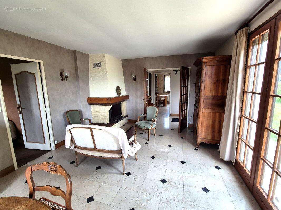 Maison à POUILLY-SUR-LOIRE