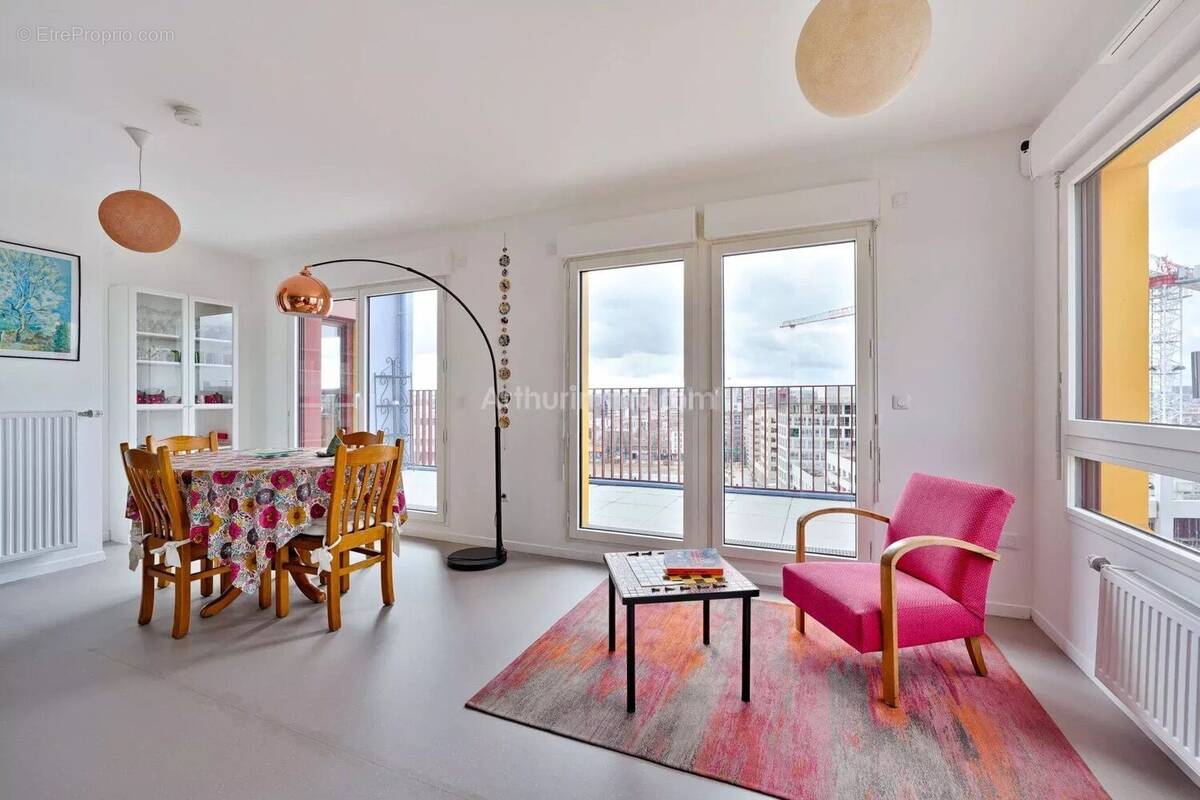 Appartement à IVRY-SUR-SEINE