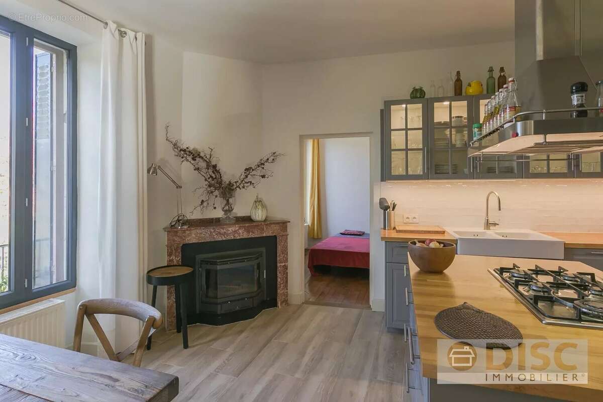 Maison à SAINT-MARTIN-LAGUEPIE