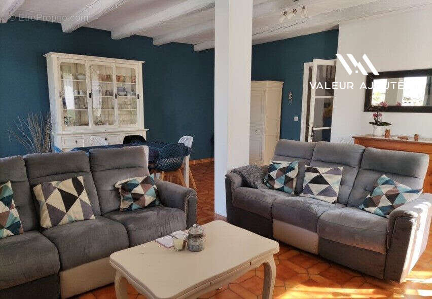 Maison 176 m² à Lunel  - photo 4