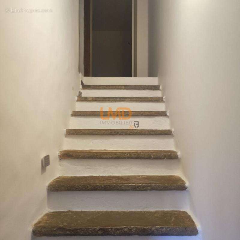 Maison à SAINT-JEAN-DE-SERRES