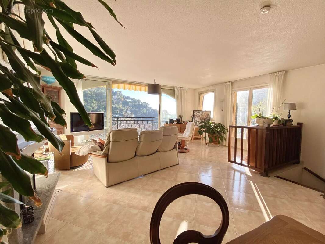 Appartement à ROQUEBRUNE-CAP-MARTIN