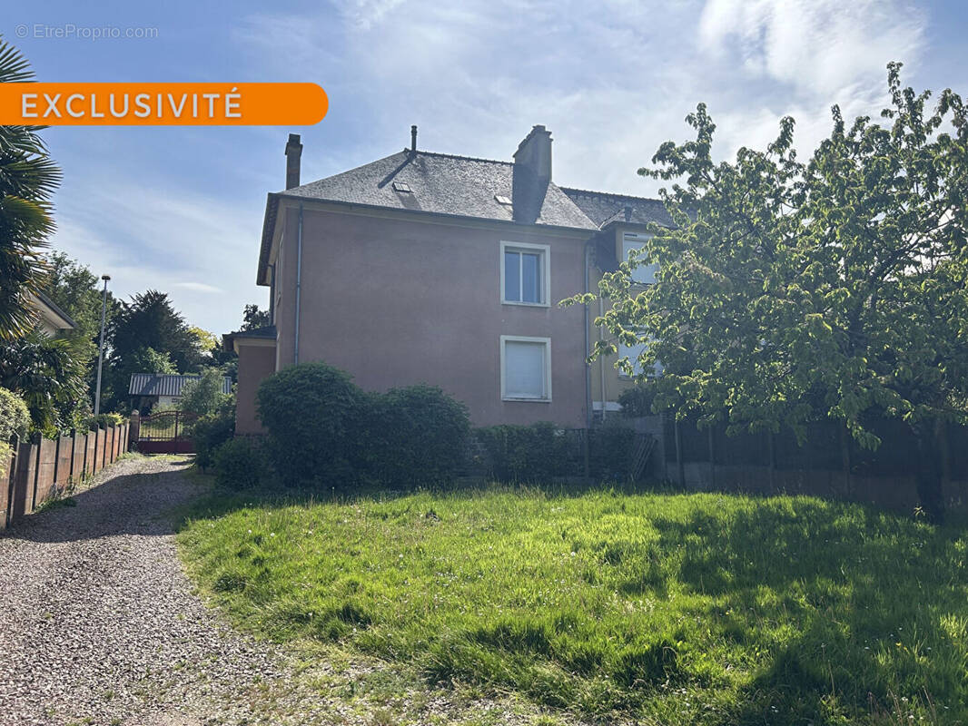Maison à MONTFORT-SUR-MEU