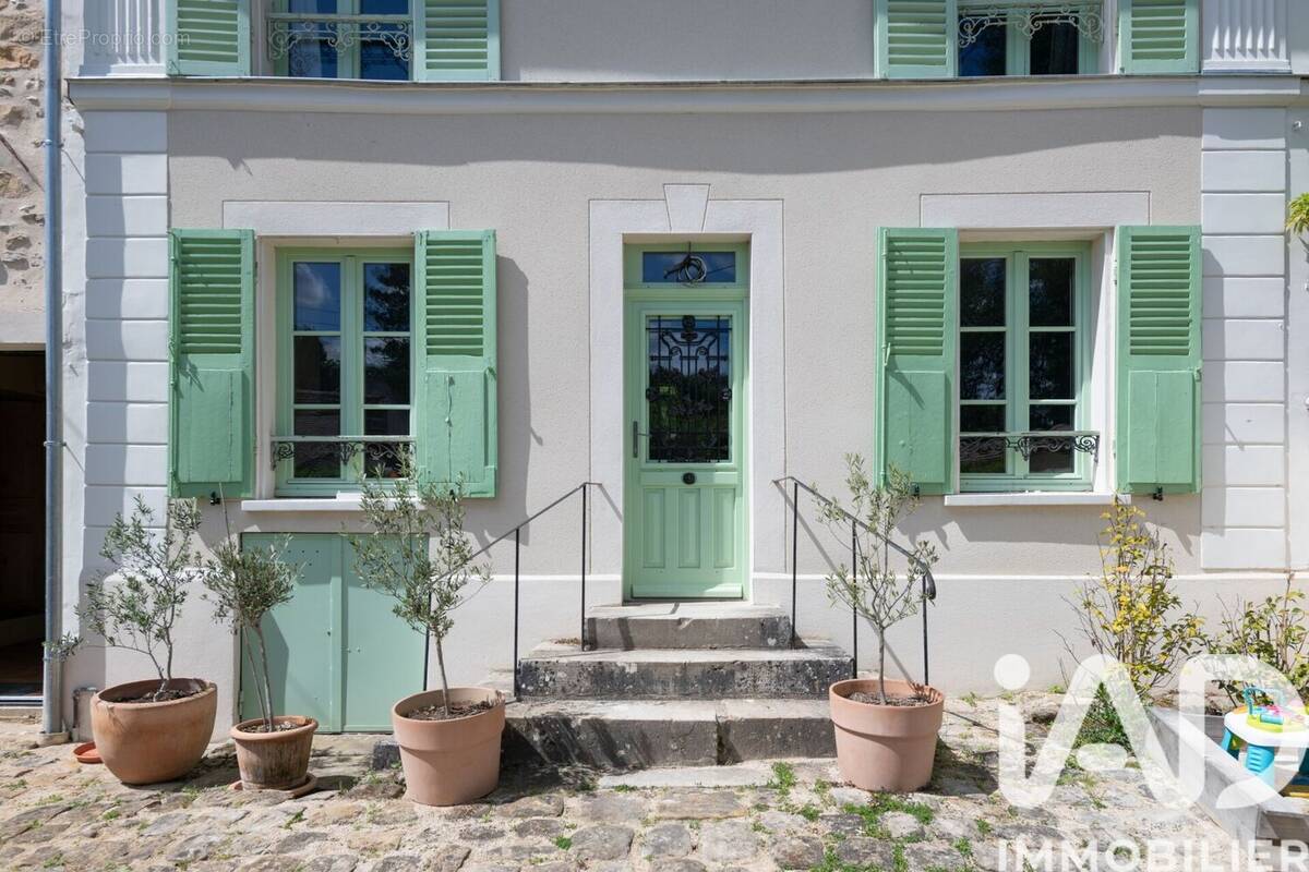 Photo 1 - Maison à FONTAINEBLEAU