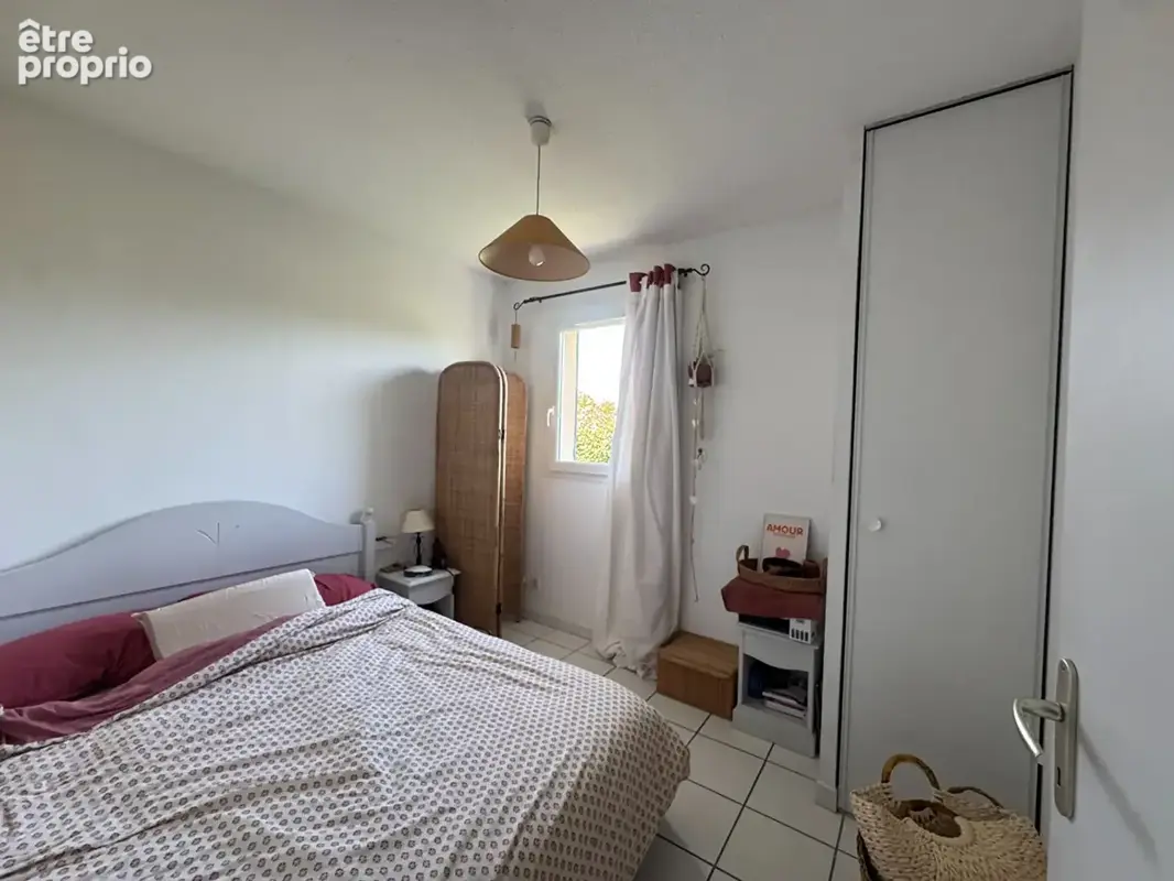 Jolie petite maison T3 de plain pied déjà louée avec terrasse et parking - photo 5
