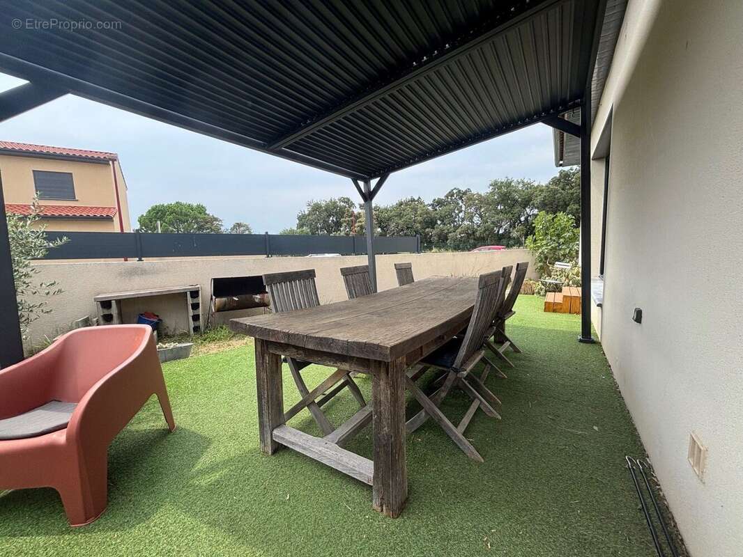 Maison à MONTESQUIEU-DES-ALBERES