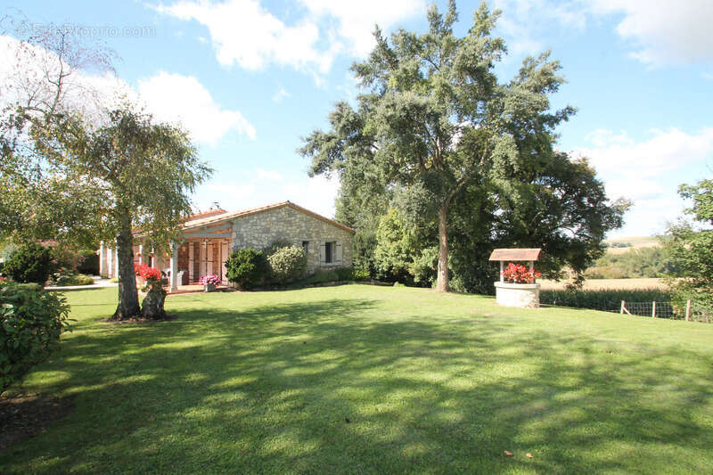 Maison à vendre 5 pièces proche de CASTELJALOUX (47)-3 chambres-garage 80m²-terrain 3930m² - photo 17