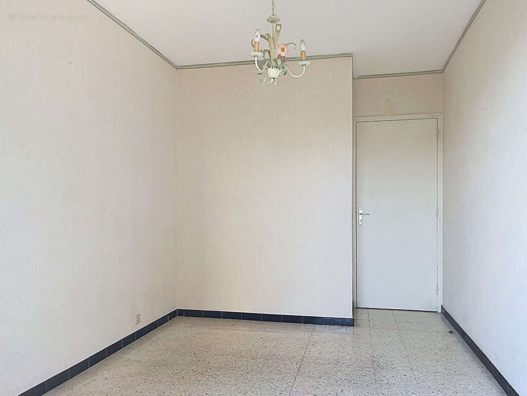 Appartement Nimes 3 pièce(s) 67 m2 - photo 8