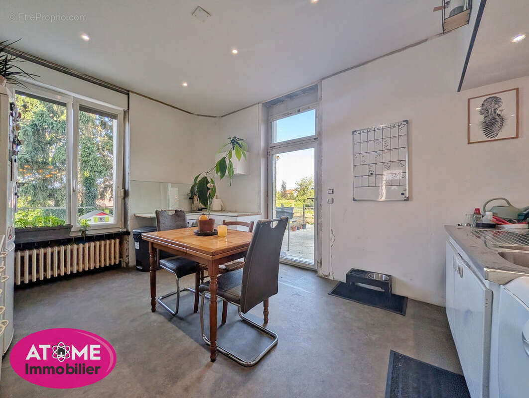 Maison de maître de caractère   262 m2   Terrain de 14,02 ares - photo 5