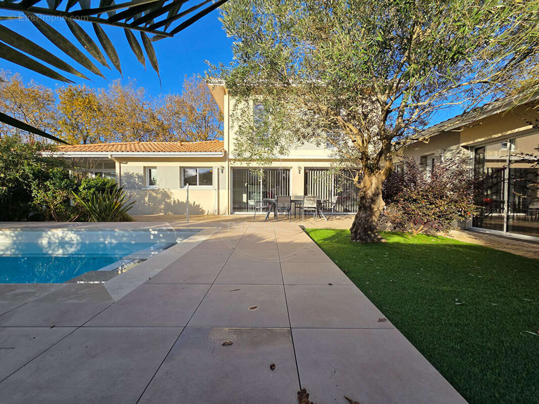 Maison à GUJAN-MESTRAS