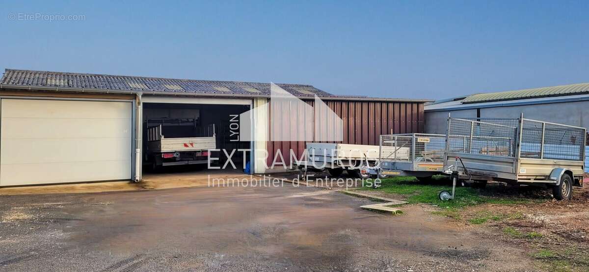 Commerce à VILLEFRANCHE-SUR-SAONE