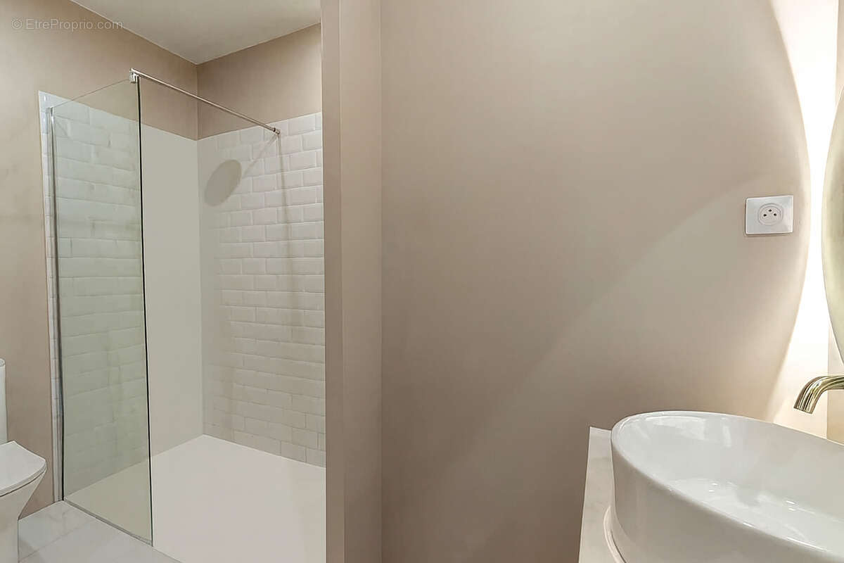 Appartement à SAINT-JEAN-DE-VEDAS