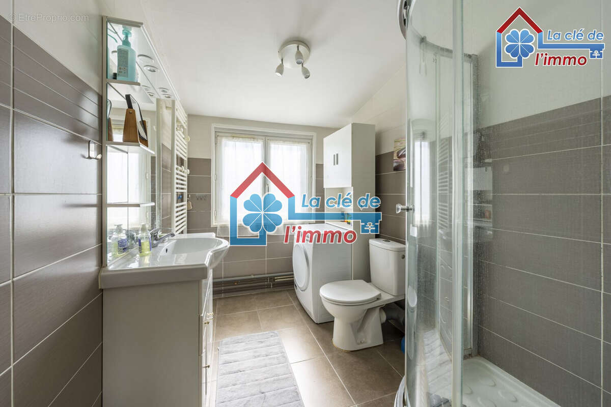 Maison 104 m² à Moissy-Cramayel  - photo 8