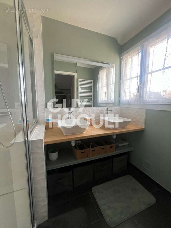 Appartement à COMPIEGNE