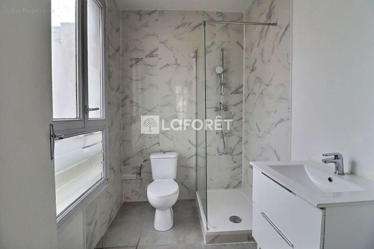 Appartement St Ouen 2 pièce(s) 30 m2 - photo 4