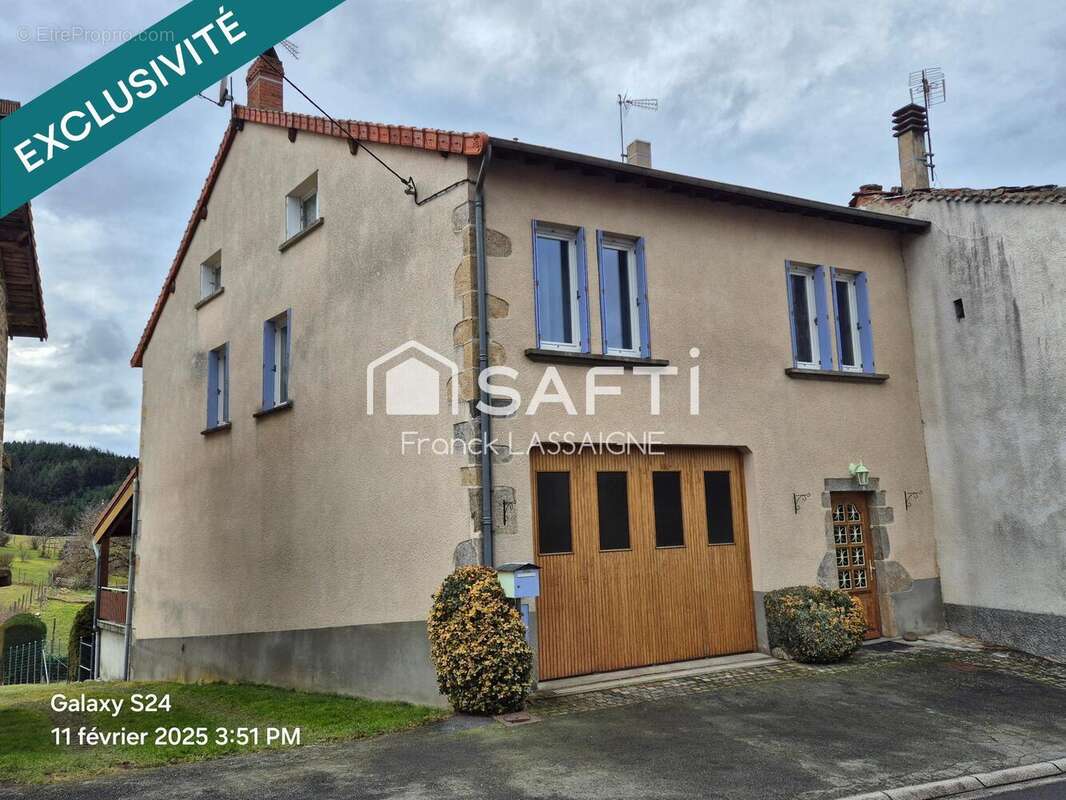 Maison 196 m² à Bertignat  - photo 4