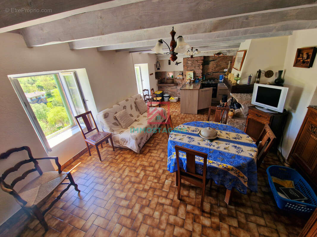 Maison à COMBRET