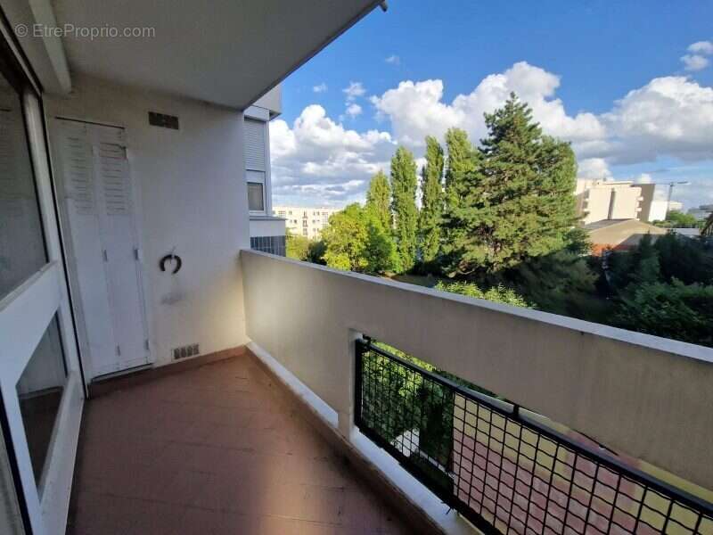 Appartement à MAISONS-ALFORT