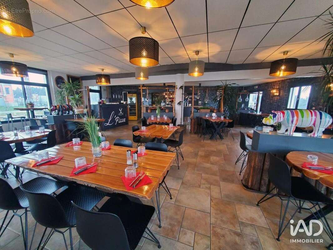 Photo 3 - Commerce à ALBARET-SAINTE-MARIE