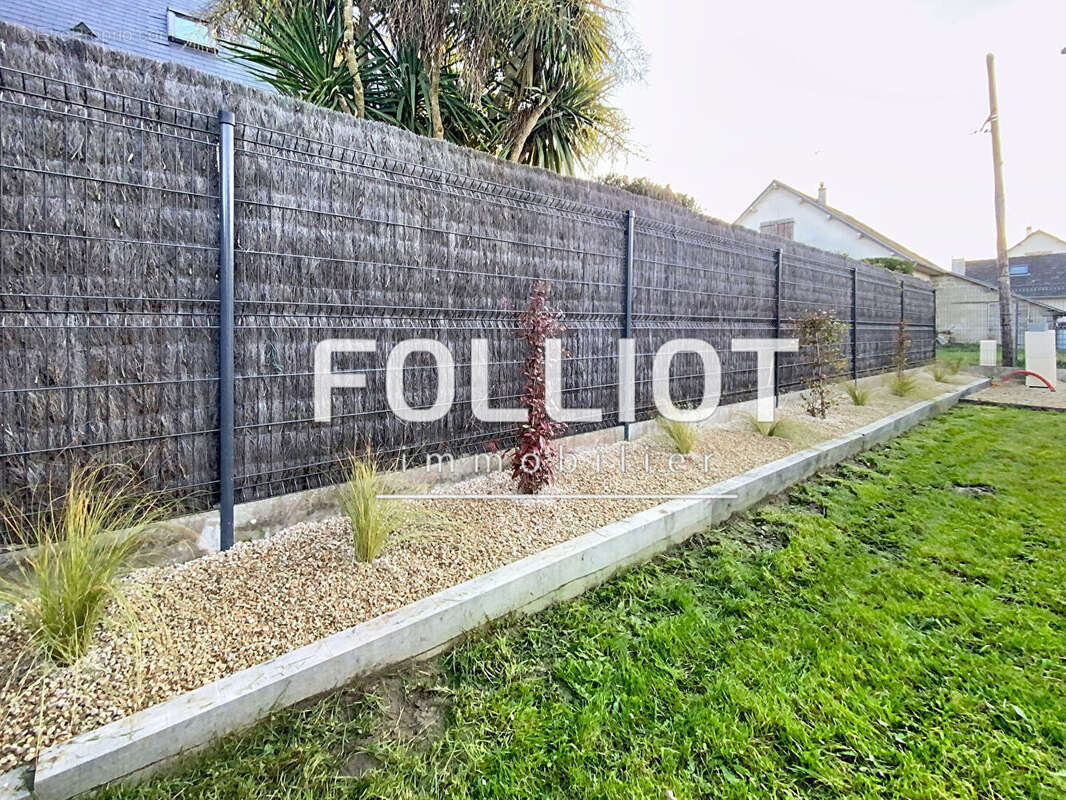 Maison à SAINT-PAIR-SUR-MER