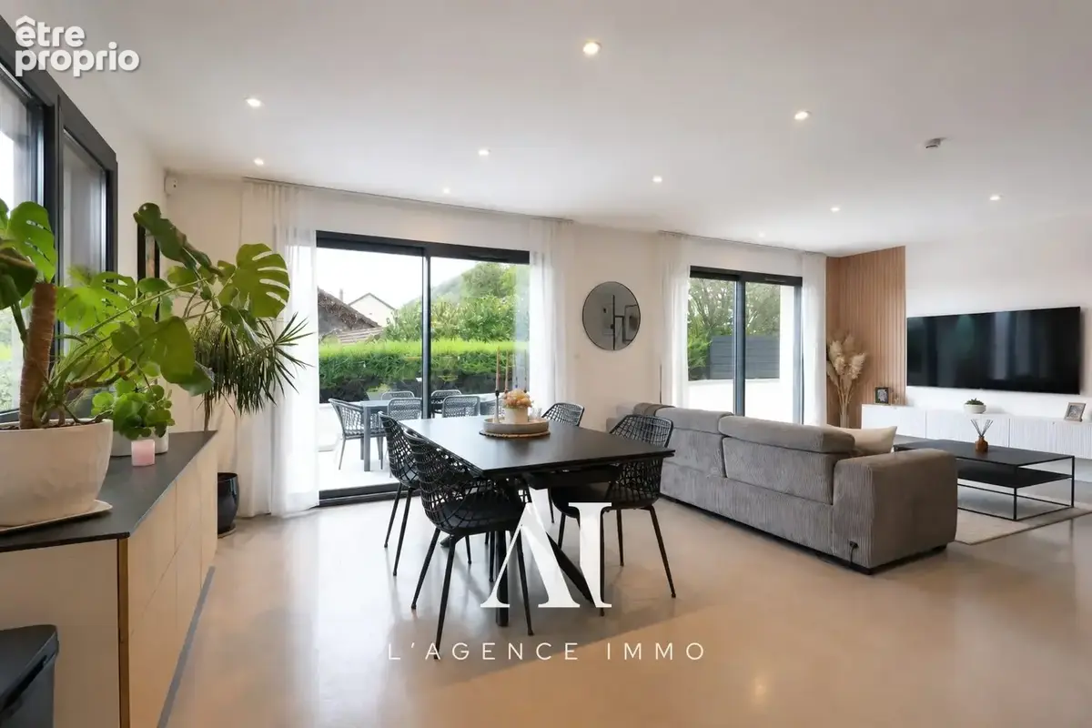 Maison 130 m² à Collonges  - photo 8